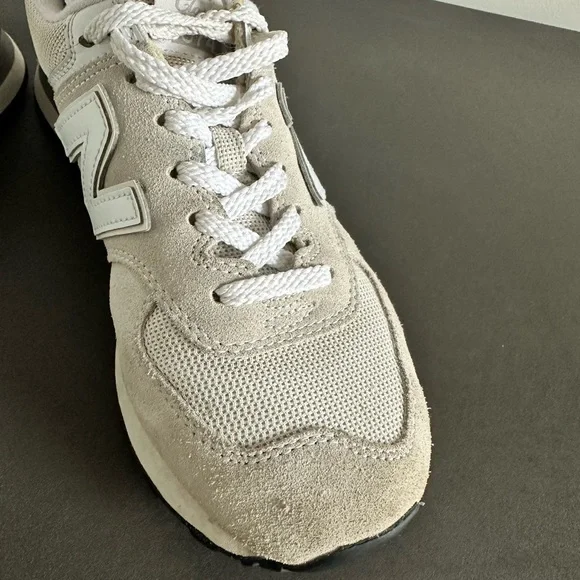 New Balance 574 Core Sneakers in Nimbus Cloud with NB white Women size 8 - Picture 14 of 15